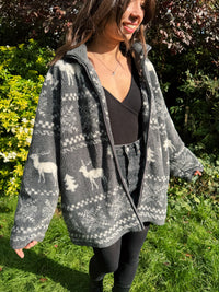 Vintage Reindeer Patterned Zip-Up Teddy Fleece Jacket