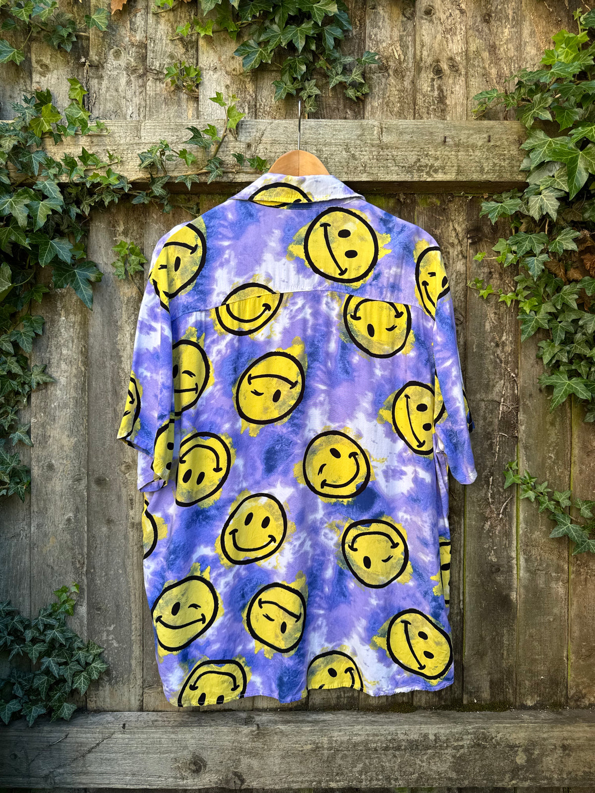 Retro Smiley Face Shirt | 90s Style Rave Festival Print Short Sleeve Shirt