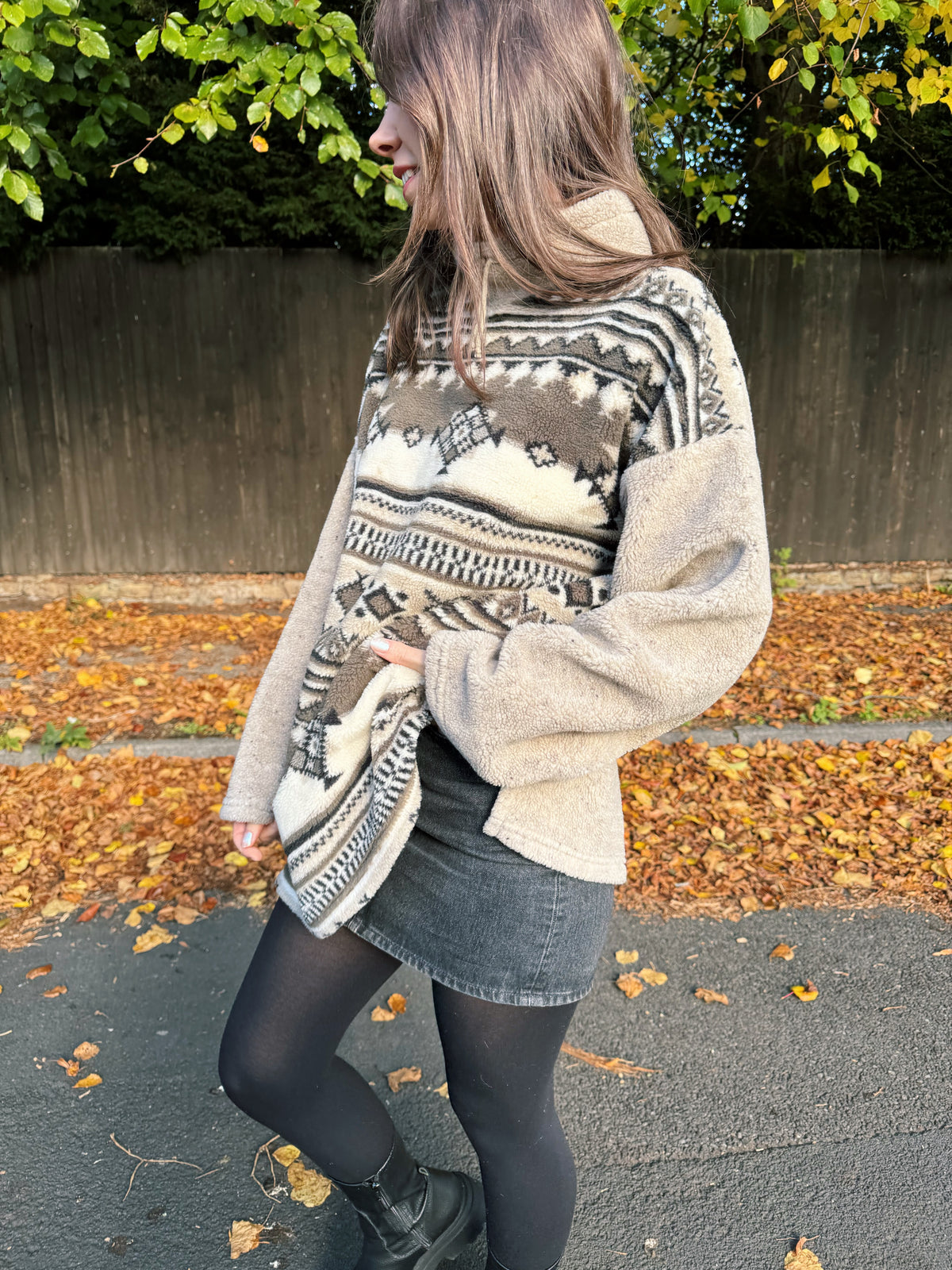 Vintage Beige & Brown Patterned Teddy Fleece Pullover