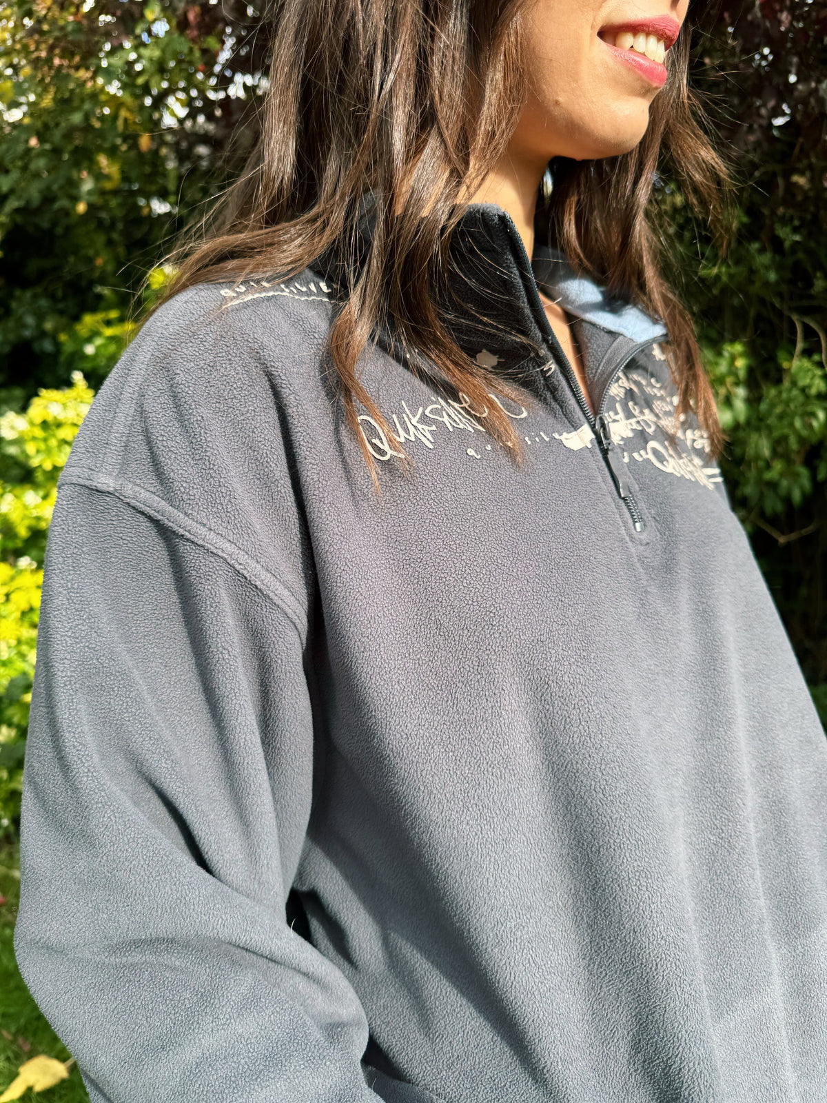 Vintage Y2K Quiksilver Script Graphic Grey 1/4 Zip Fleece