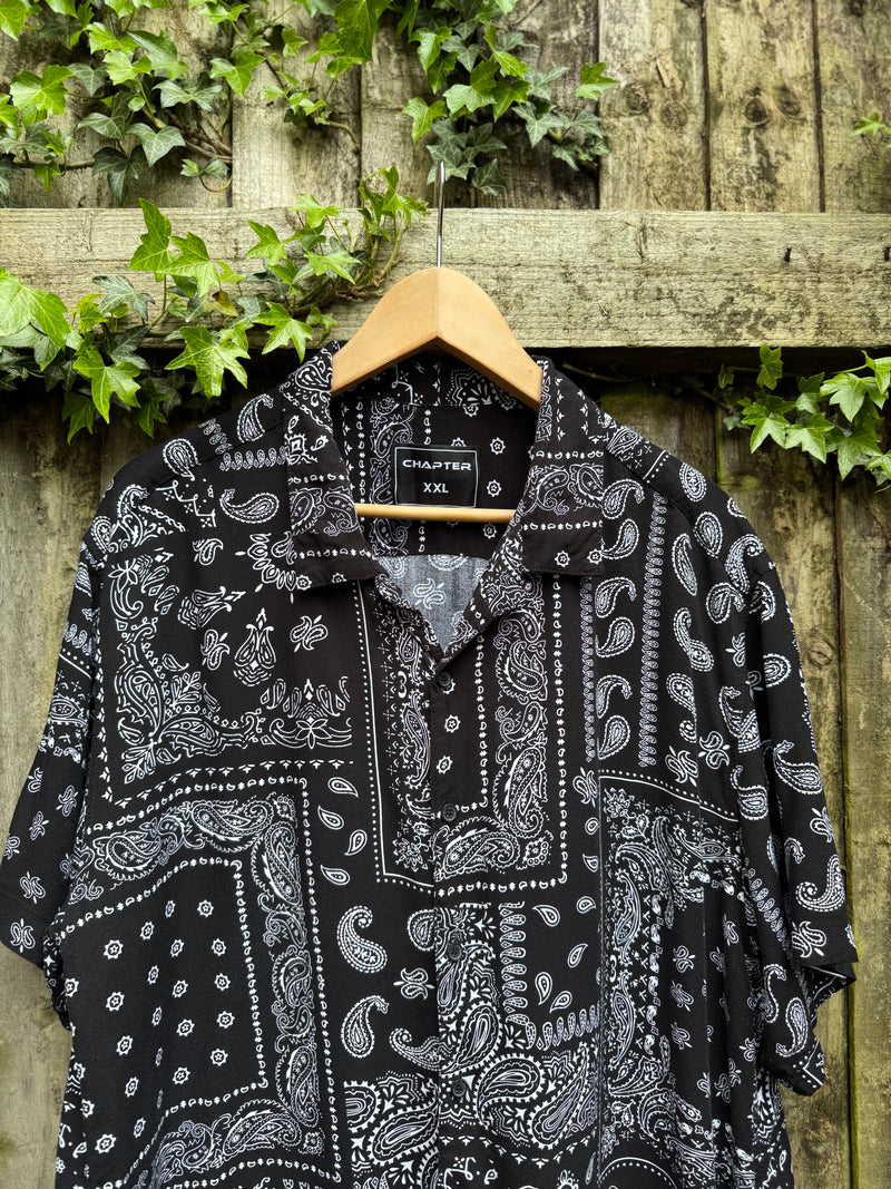 Vintage Style Bandana Print Shirt | Black White Paisley Pattern Oversized