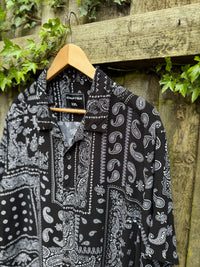 Vintage Style Bandana Print Shirt | Black White Paisley Pattern Oversized