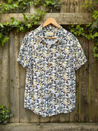 Vintage Tropical Leaf Pattern Shirt | Short Sleeve