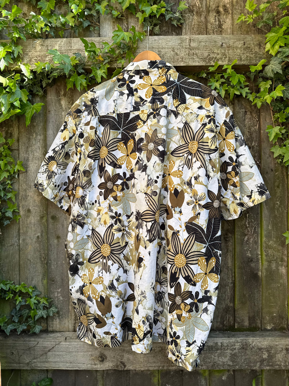 Vintage Floral Abstract Print Shirt | Graphic Pattern Short Sleeve