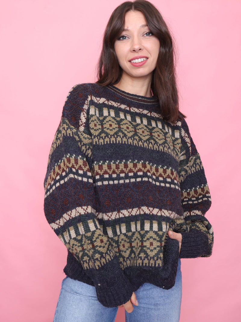 Model wearing a vintage Fair Isle knit jumper in navy, forest green and burgundy – cosy autumn winter style
