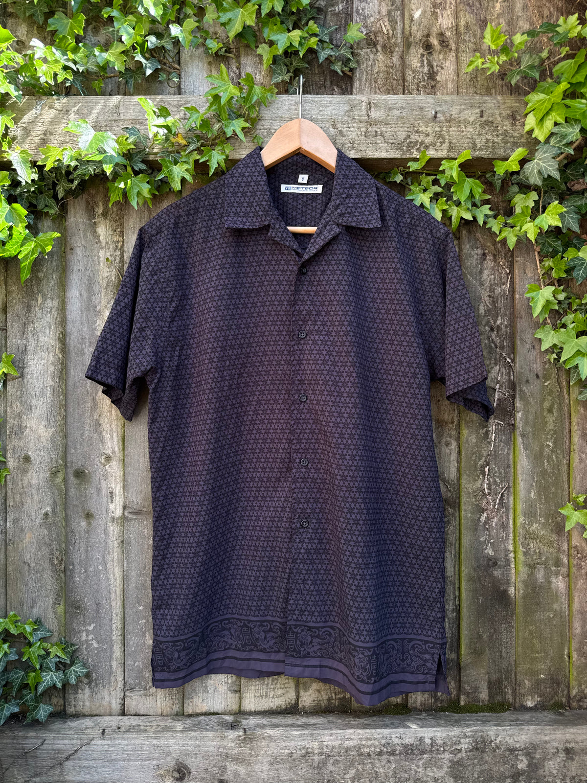 Vintage Minimal Print Shirt | Dark Charcoal Short Sleeve