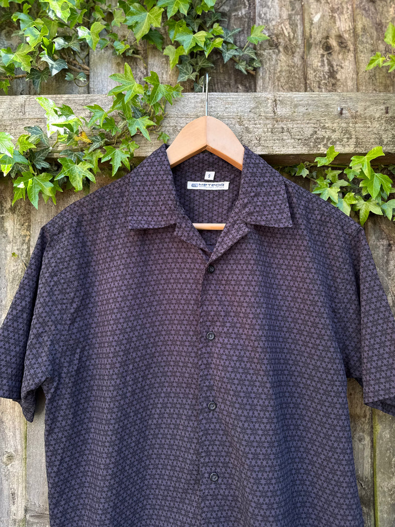 Vintage Minimal Print Shirt | Dark Charcoal Short Sleeve