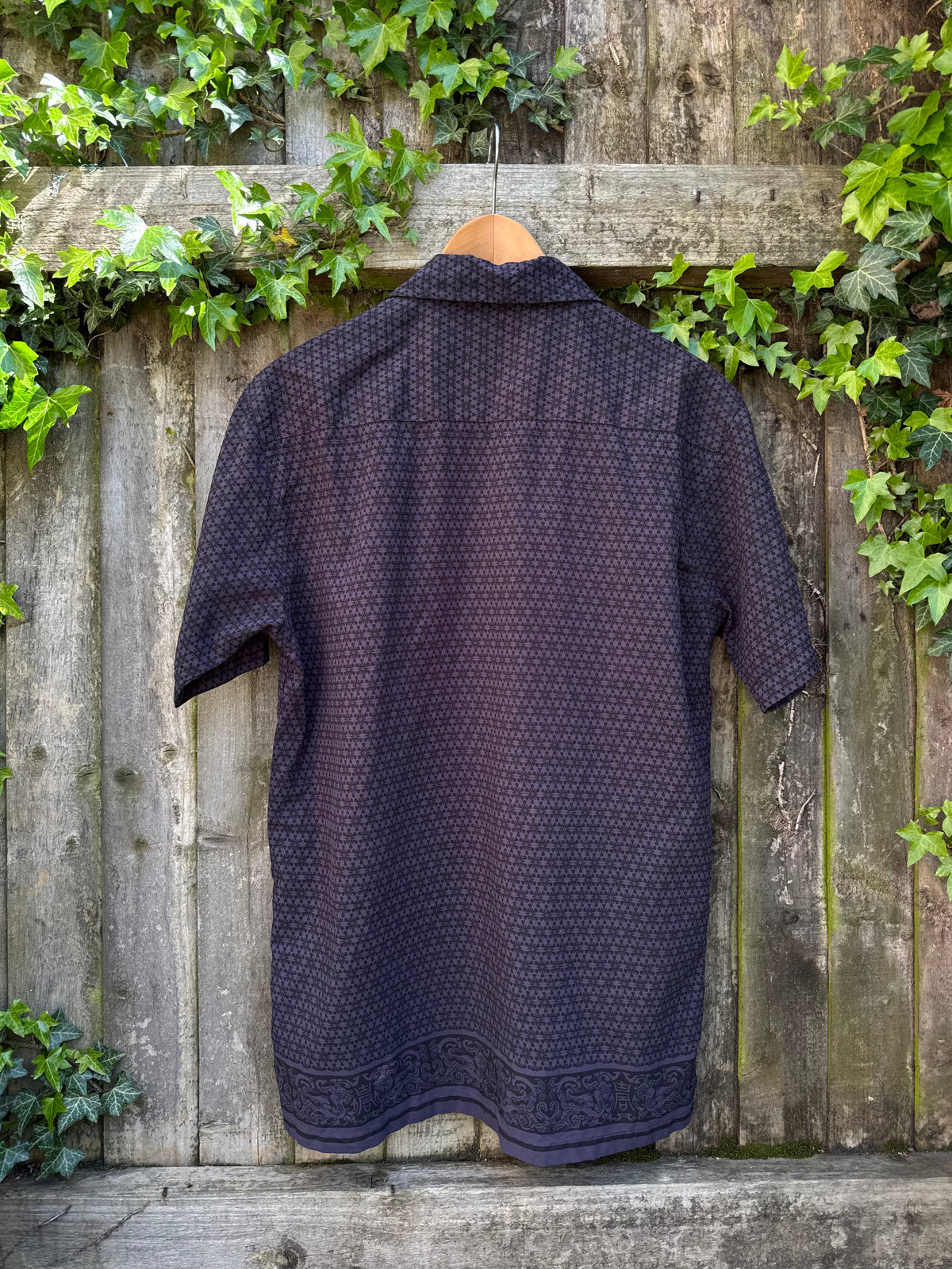 Vintage Minimal Print Shirt | Dark Charcoal Short Sleeve